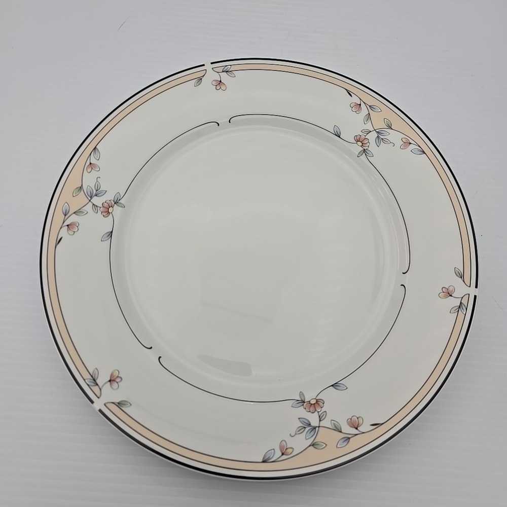 Princess House Heritage Blossom 10-3/4" Dinner Plate Fine Porcelain Japan EUC